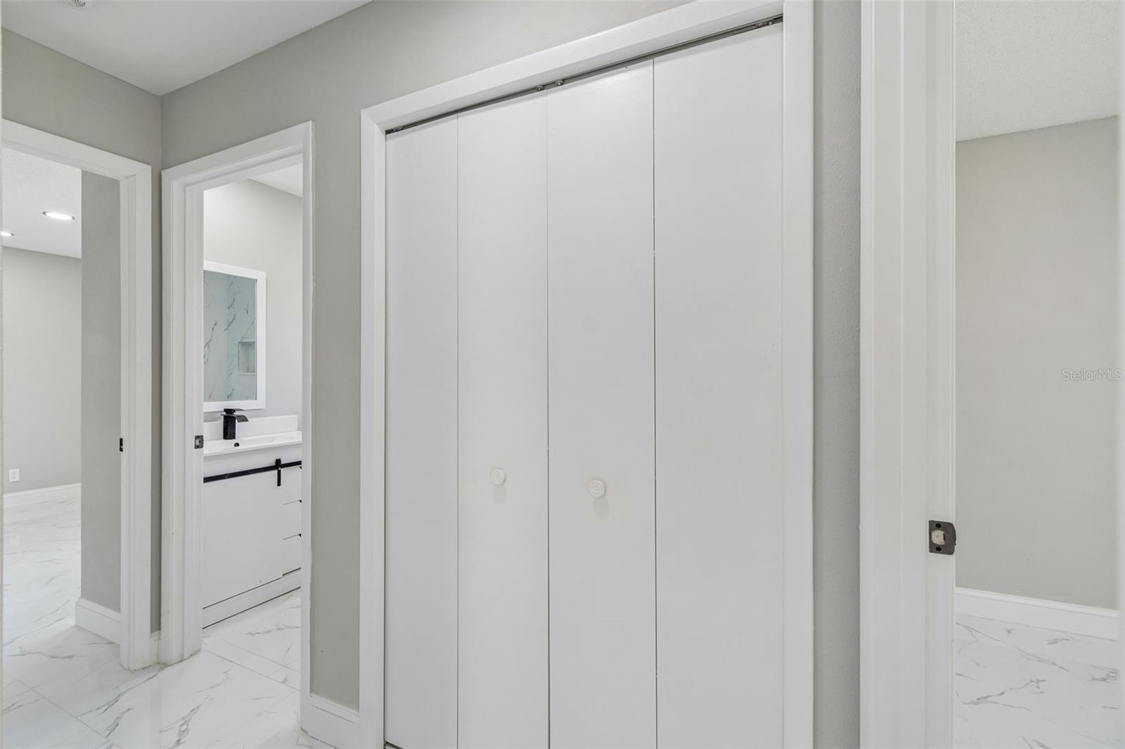 3315 SILVERPOND DR — photo 37