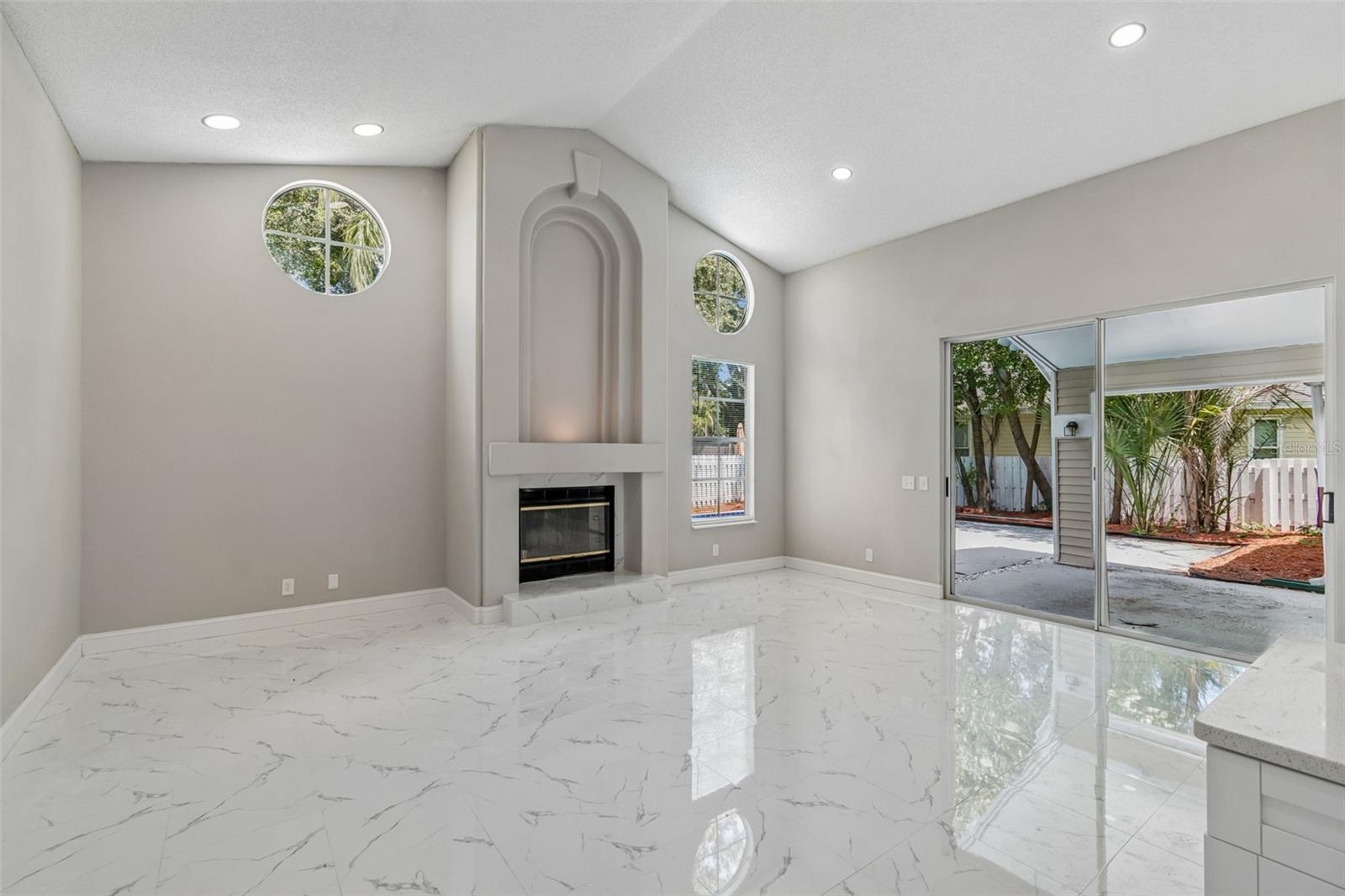 3315 SILVERPOND DR — photo 26