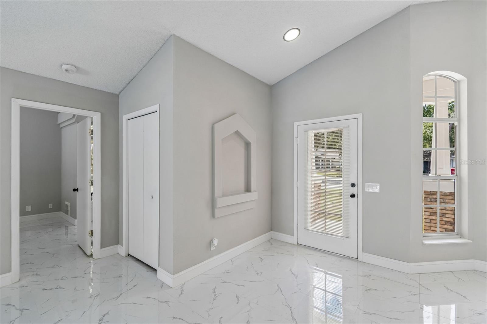 3315 SILVERPOND DR — photo 9