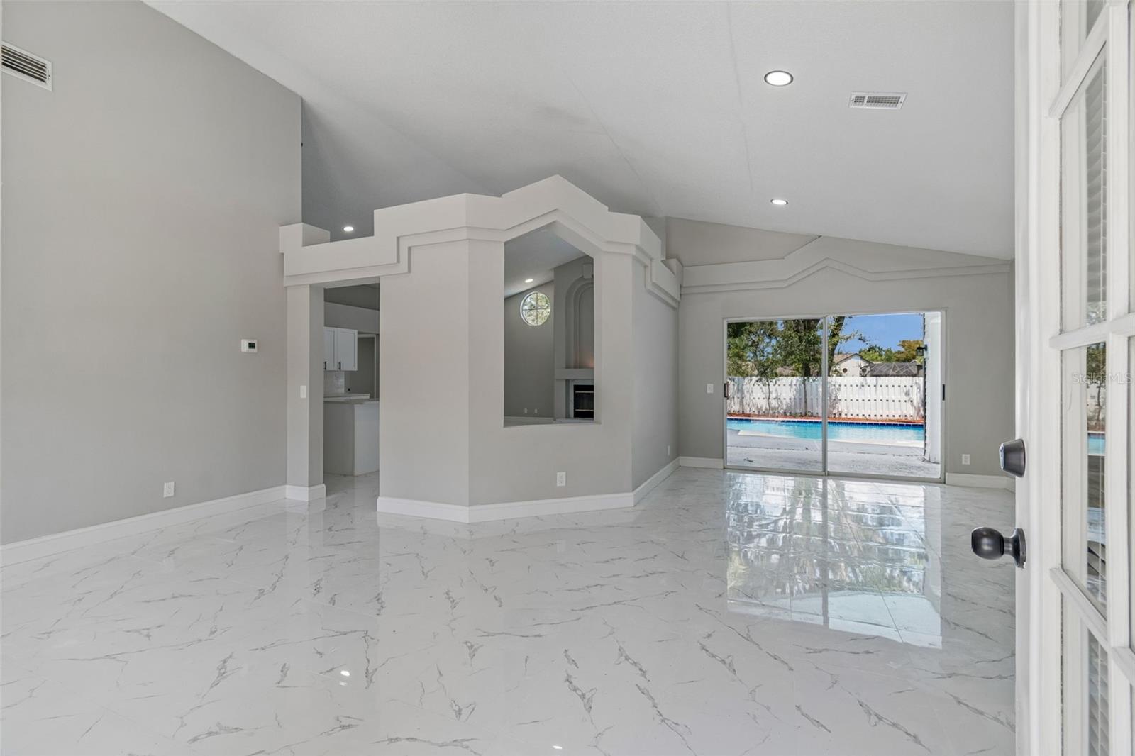 3315 SILVERPOND DR — photo 7