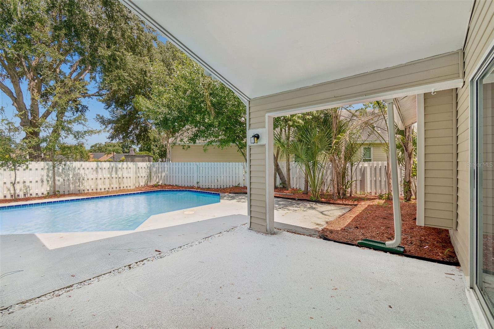 3315 SILVERPOND DR — photo 41
