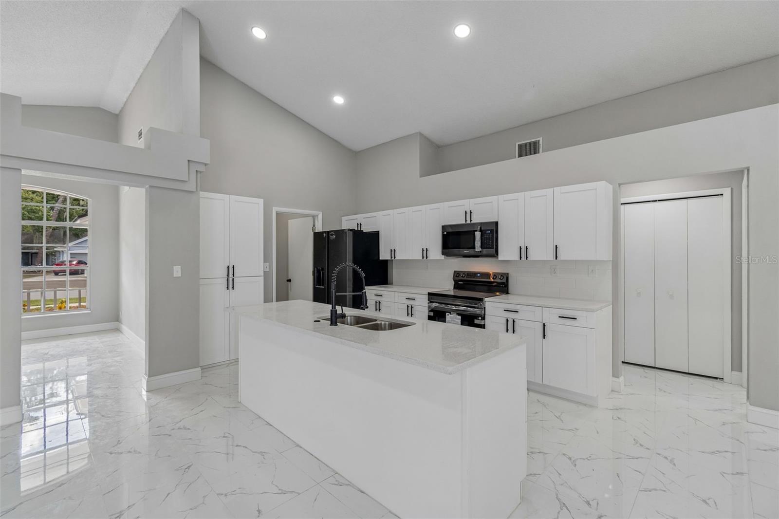 3315 SILVERPOND DR — photo 21