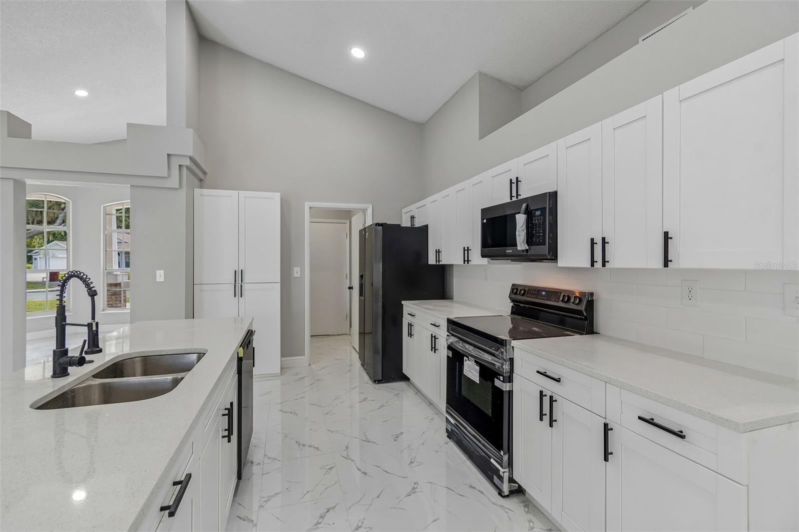 3315 SILVERPOND DR — photo 22
