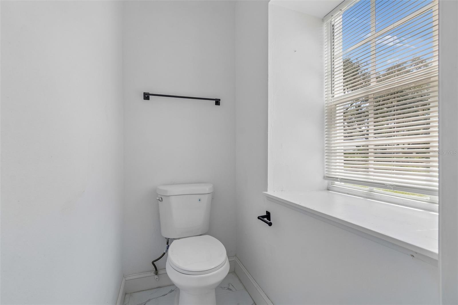 3315 SILVERPOND DR — photo 34