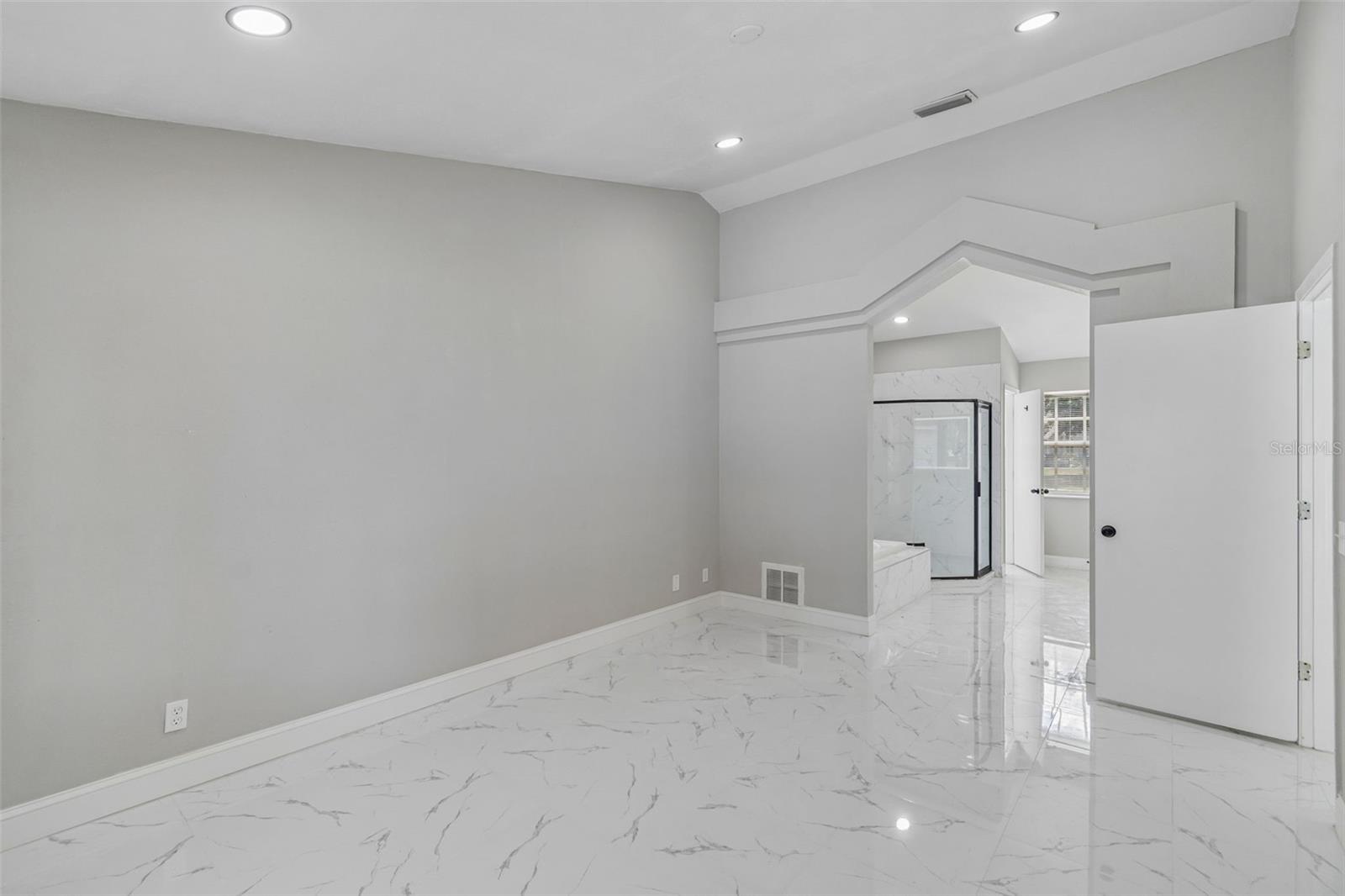 3315 SILVERPOND DR — photo 18