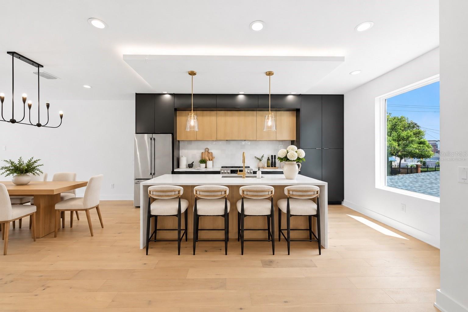 310 W COLUMBUS DR #3 — photo 6