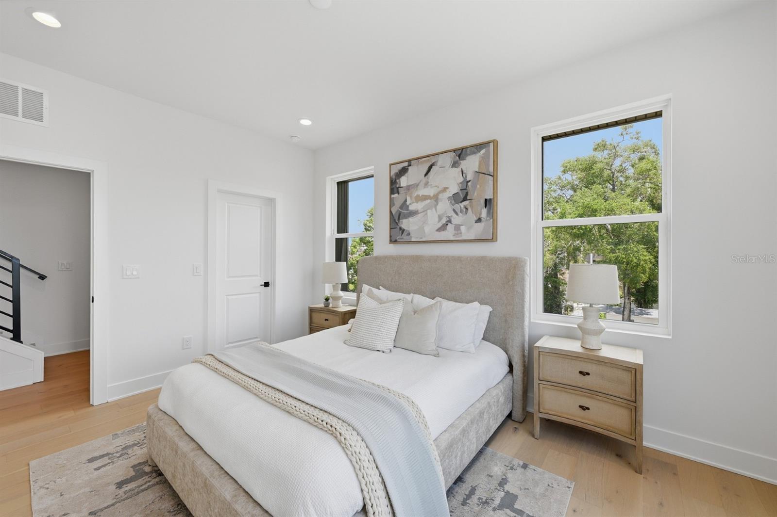310 W COLUMBUS DR #3 — photo 18