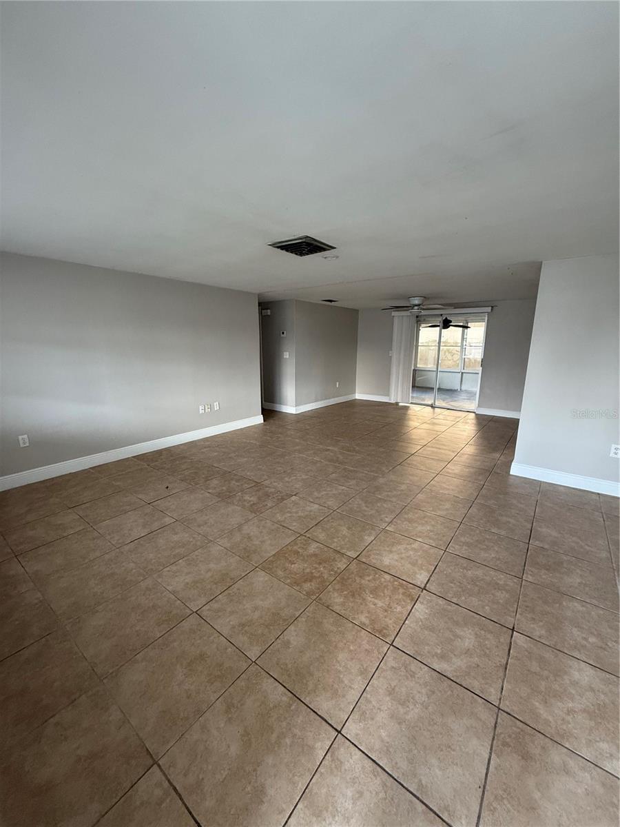 4624 DURNEY ST — photo 2