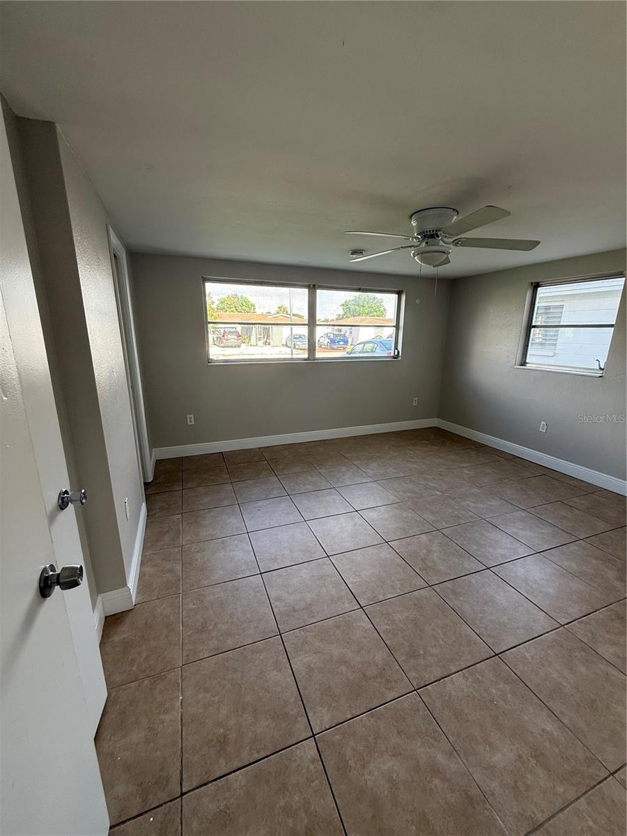 4624 DURNEY ST — photo 4