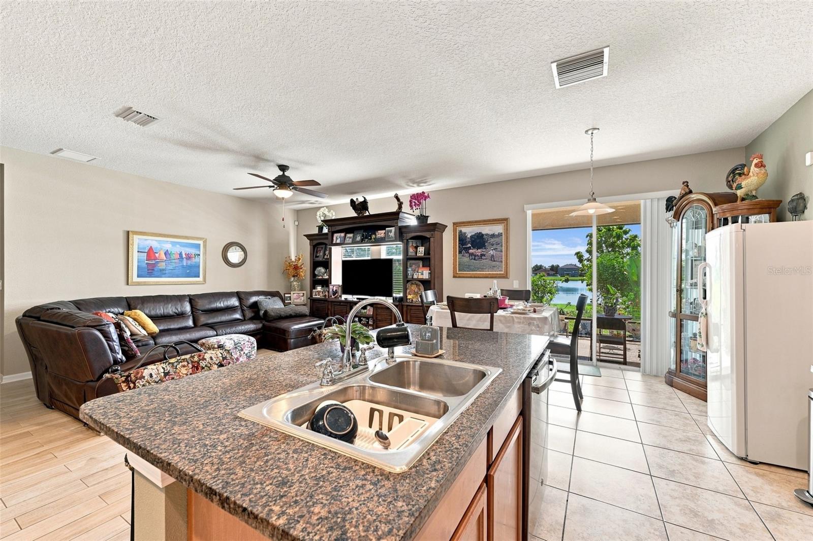 803 PARKER DEN DR — photo 16