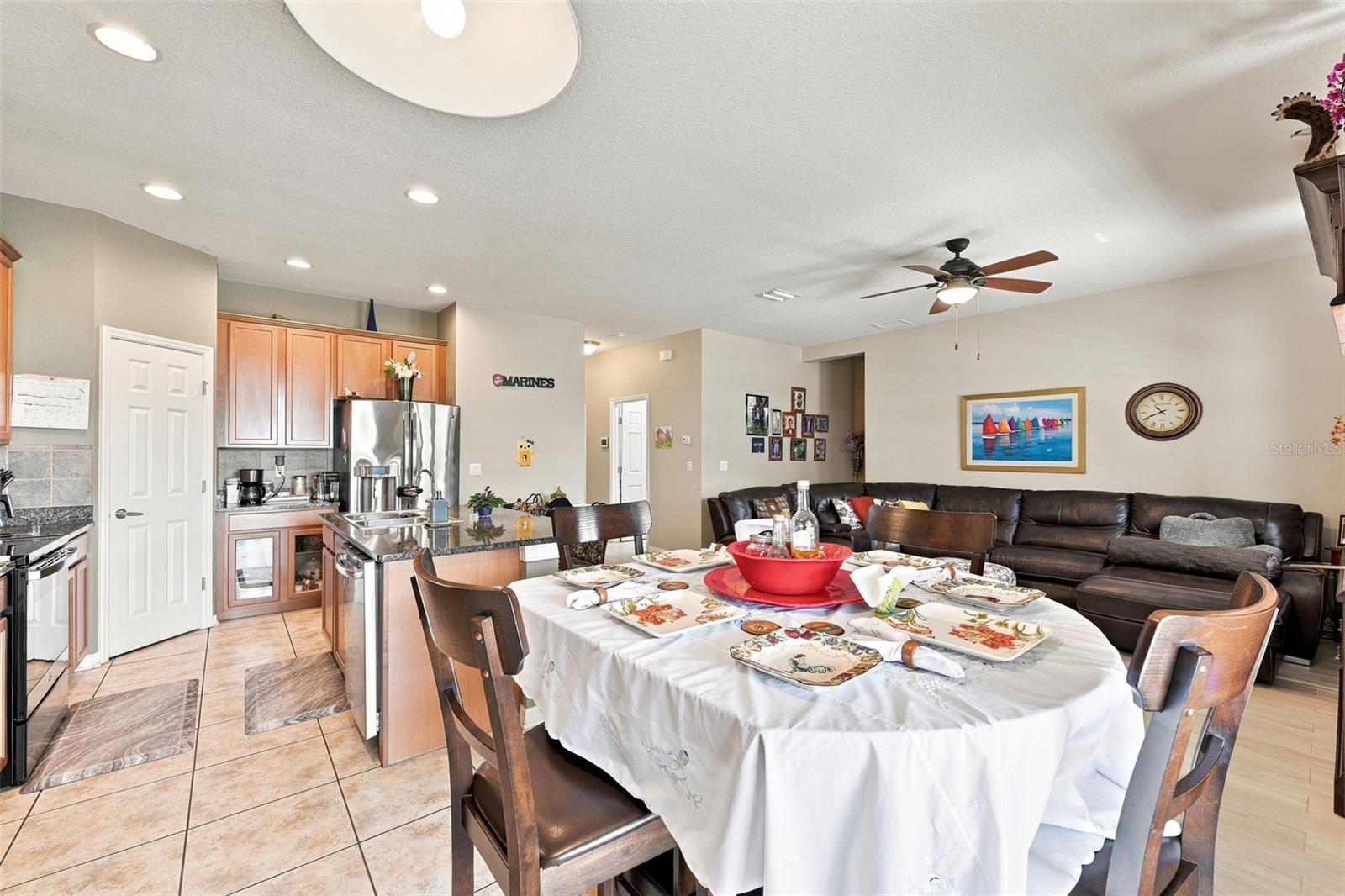 803 PARKER DEN DR — photo 18