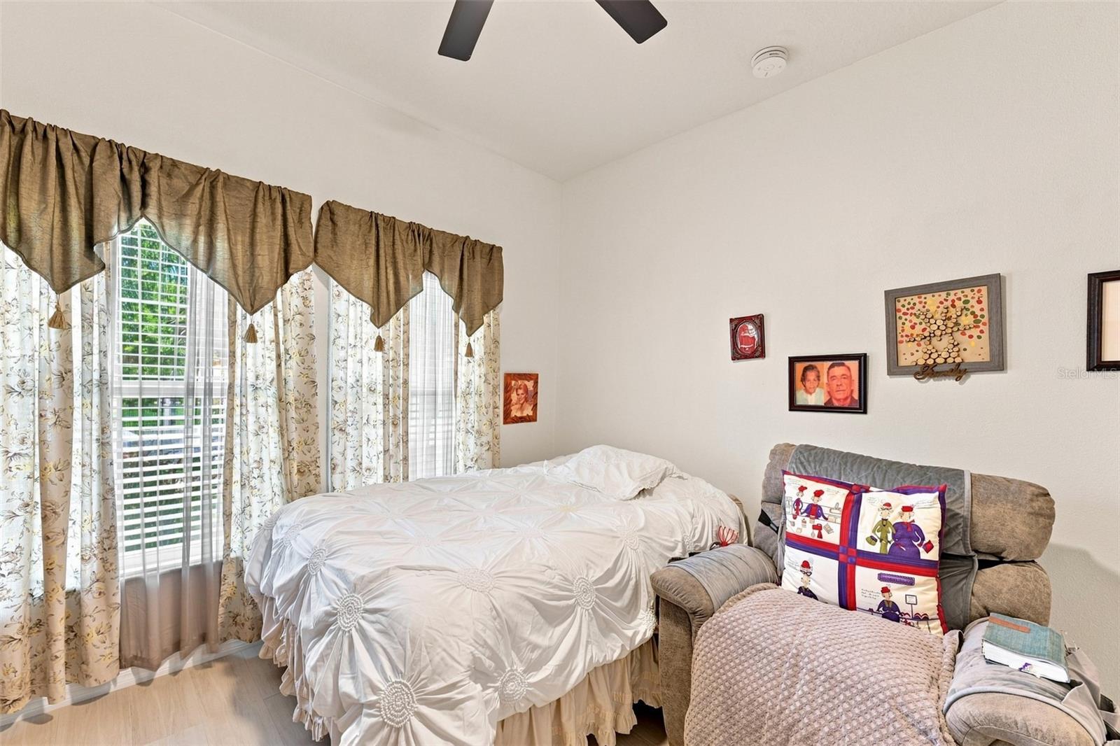 803 PARKER DEN DR — photo 22