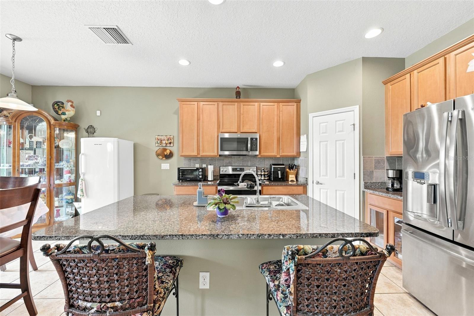 803 PARKER DEN DR — photo 15