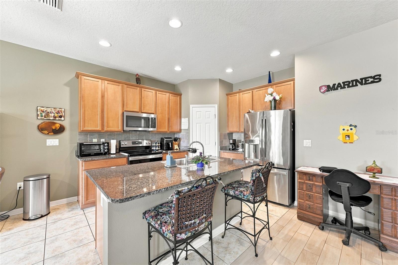 803 PARKER DEN DR — photo 12