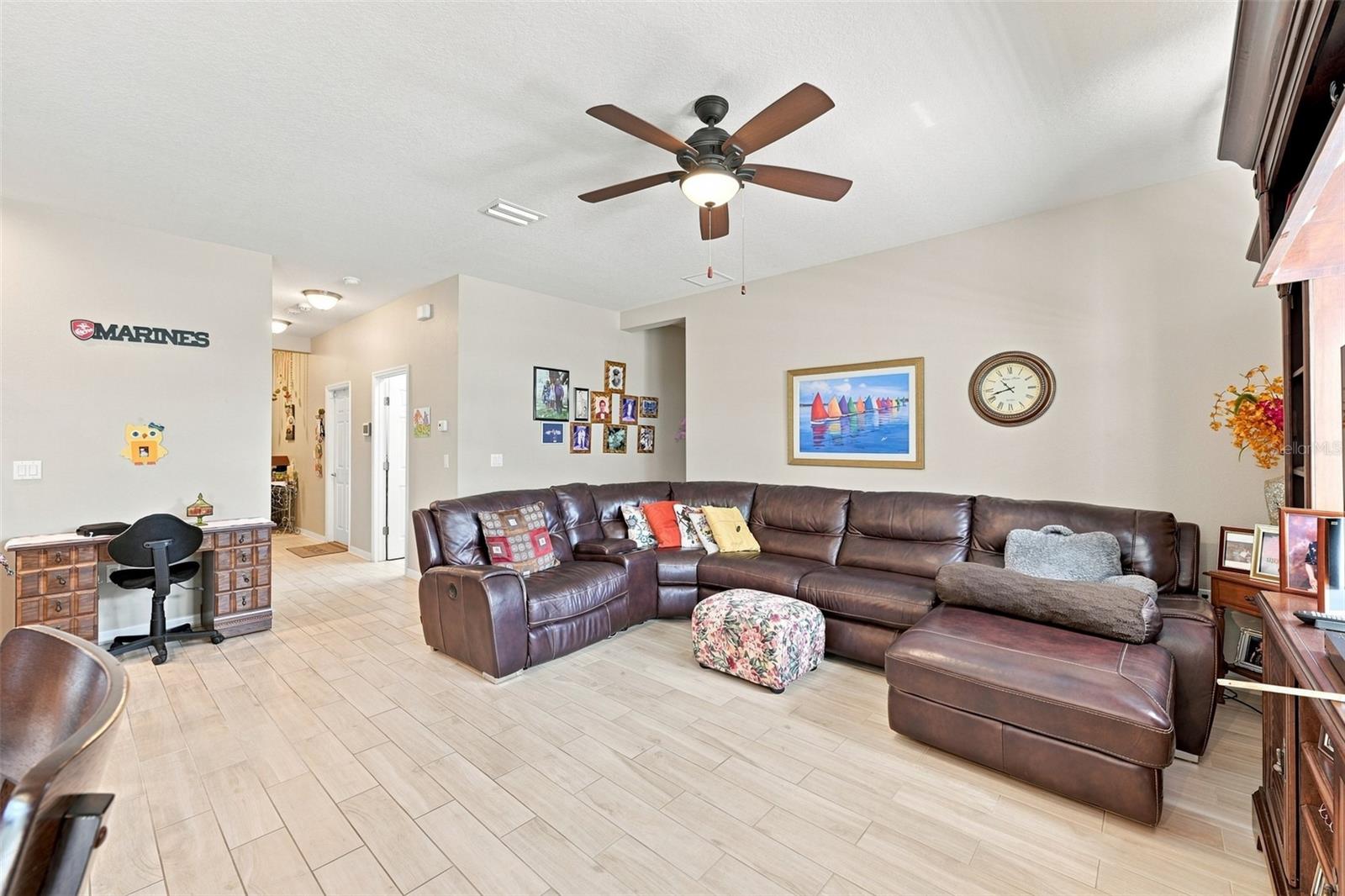 803 PARKER DEN DR — photo 11