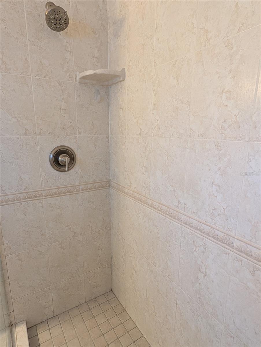 4557 WORCESTER RD — photo 23