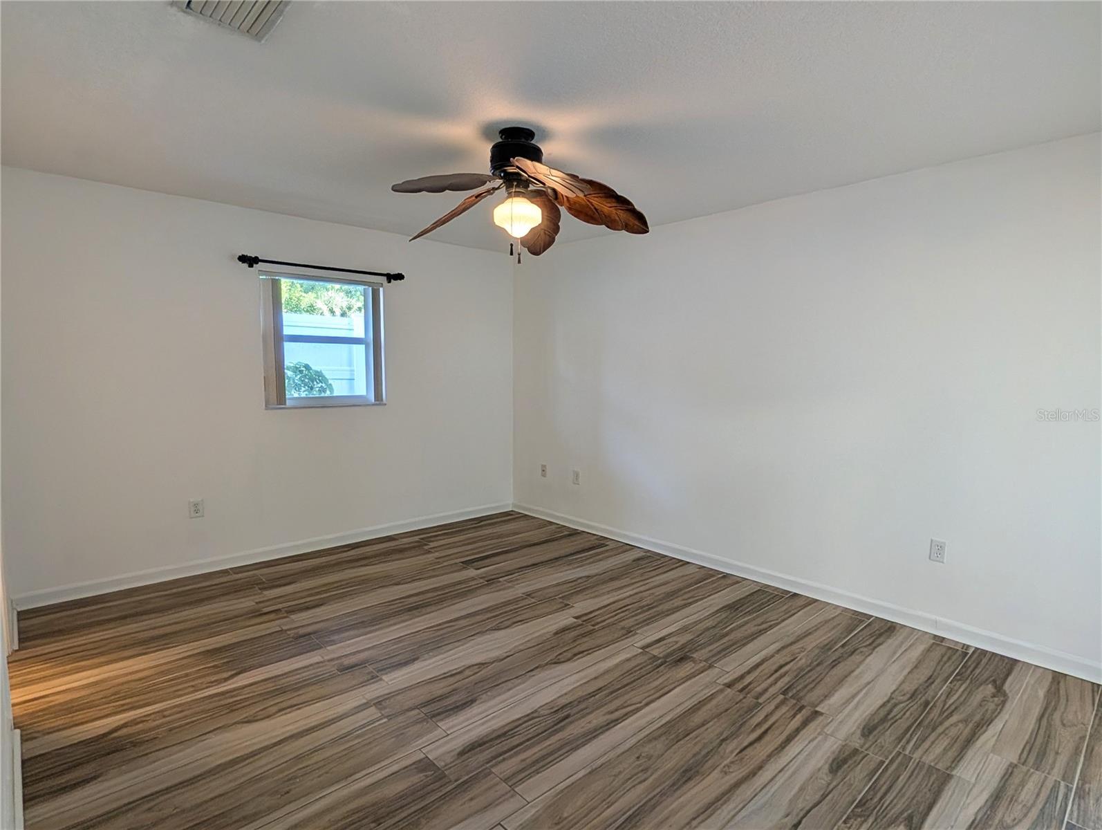 4557 WORCESTER RD — photo 16