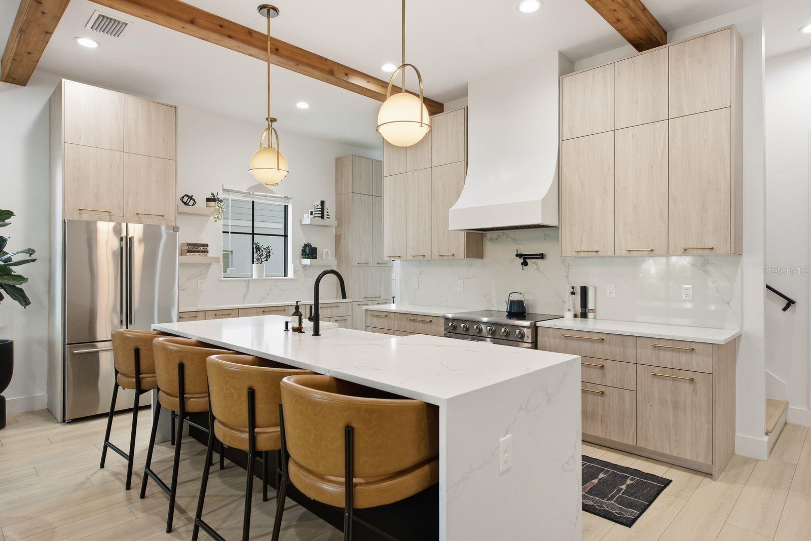 501 W WARREN AVE #2 — photo 9
