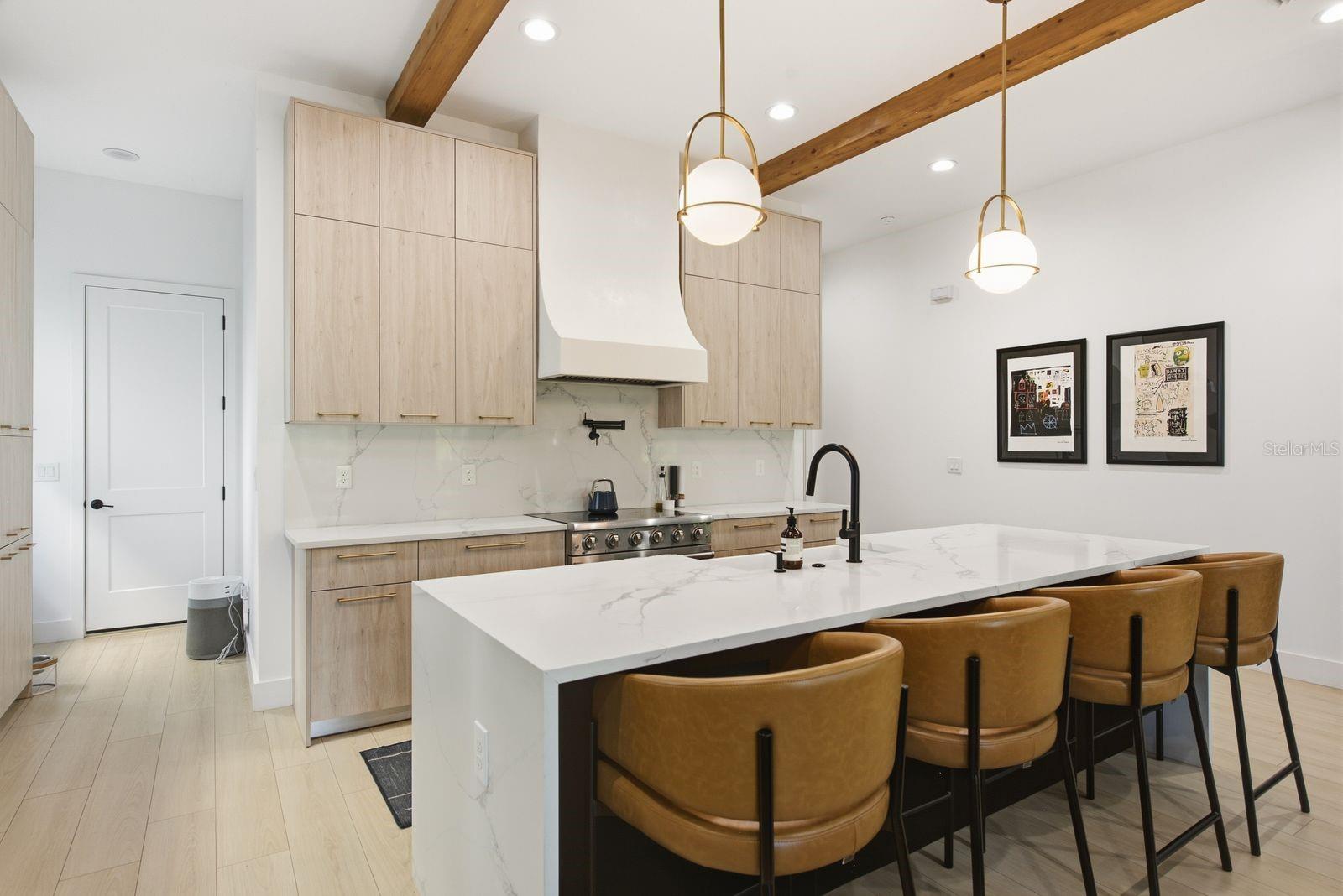 501 W WARREN AVE #2 — photo 10