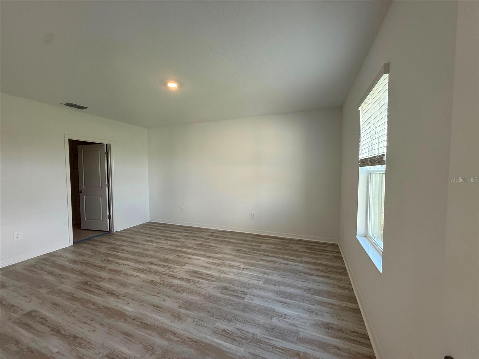 35190 GRAVELLY DR — photo 8