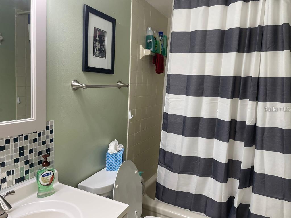 6210 SUN BLVD #202 — photo 18