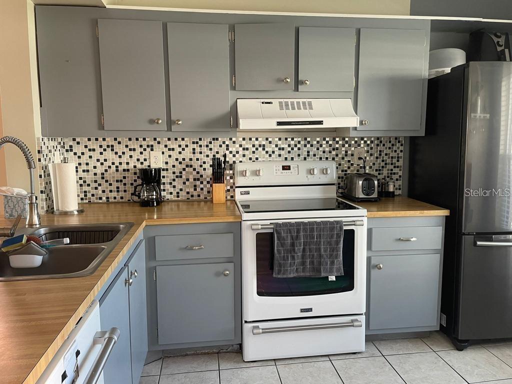6210 SUN BLVD #202 — photo 7