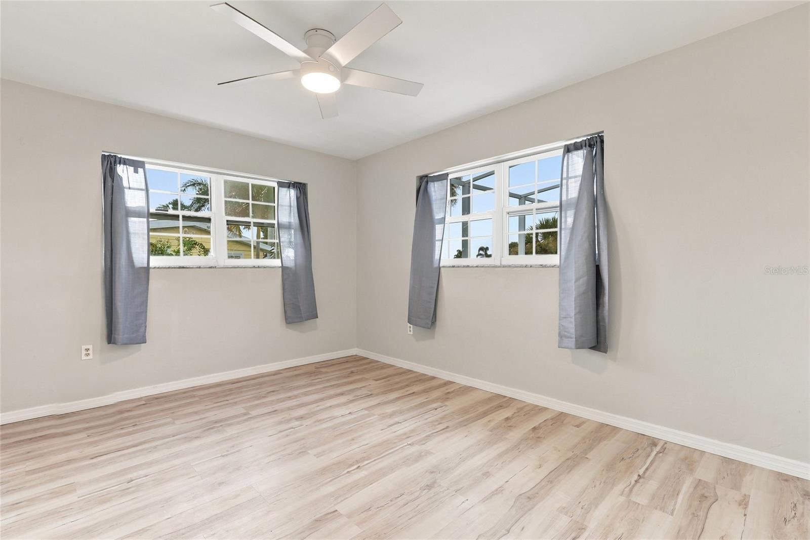 6488 ANGLE PL — photo 19