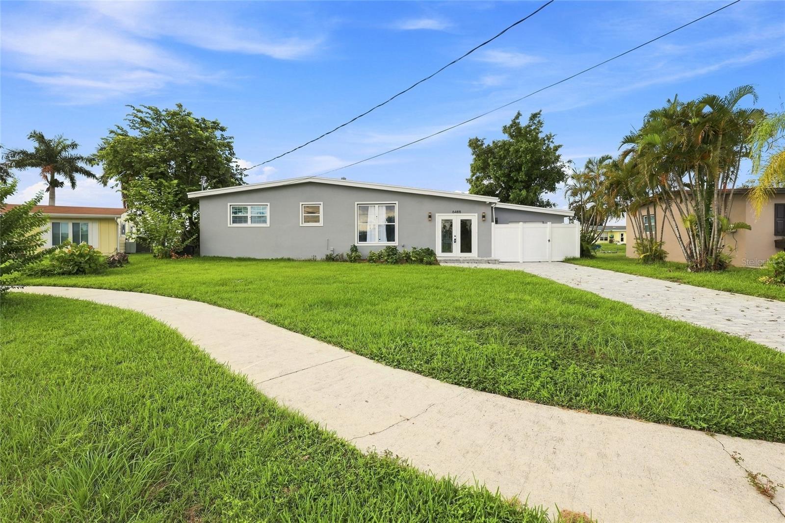 6488 ANGLE PL — photo 22