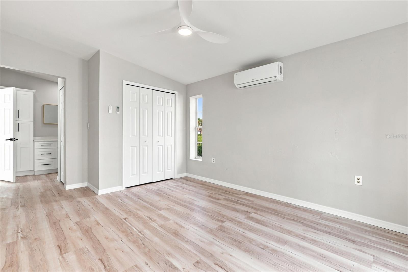 6488 ANGLE PL — photo 16