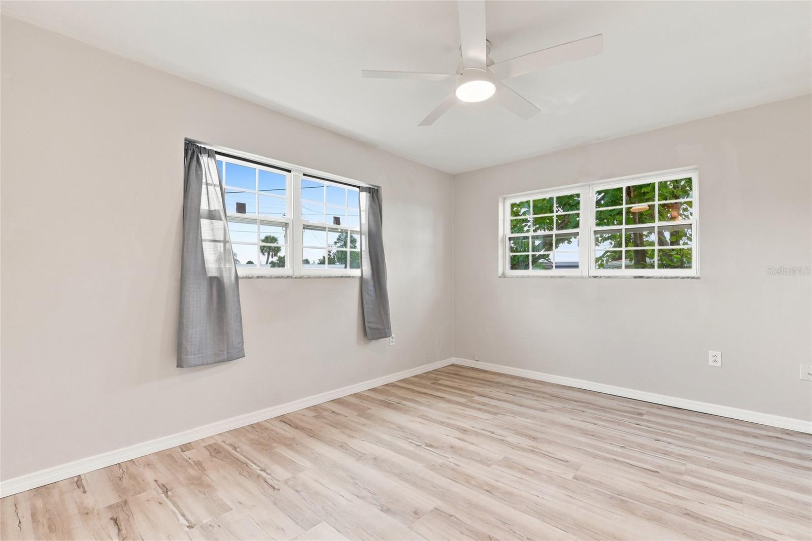 6488 ANGLE PL — photo 17