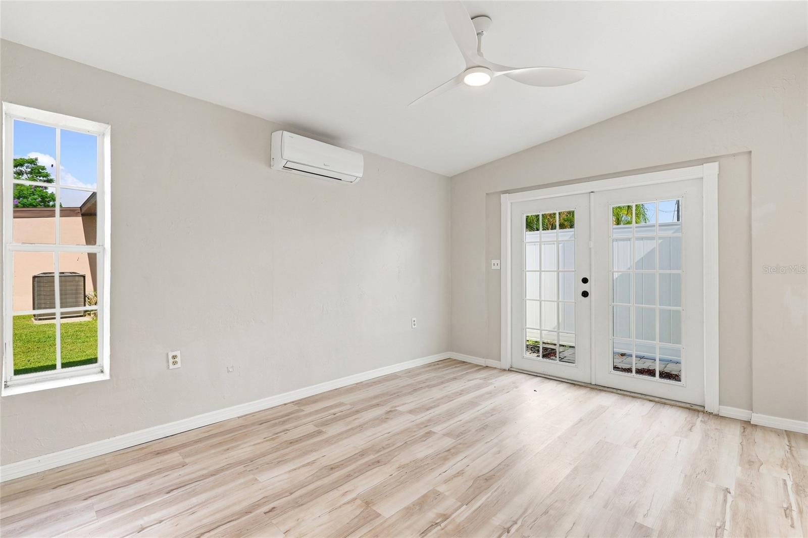 6488 ANGLE PL — photo 14