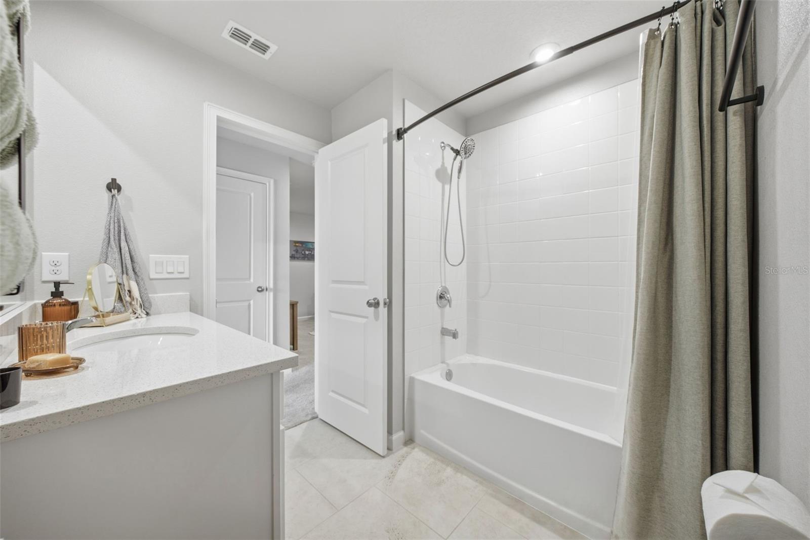 5636 SILVERBRIDGE TRL — photo 39