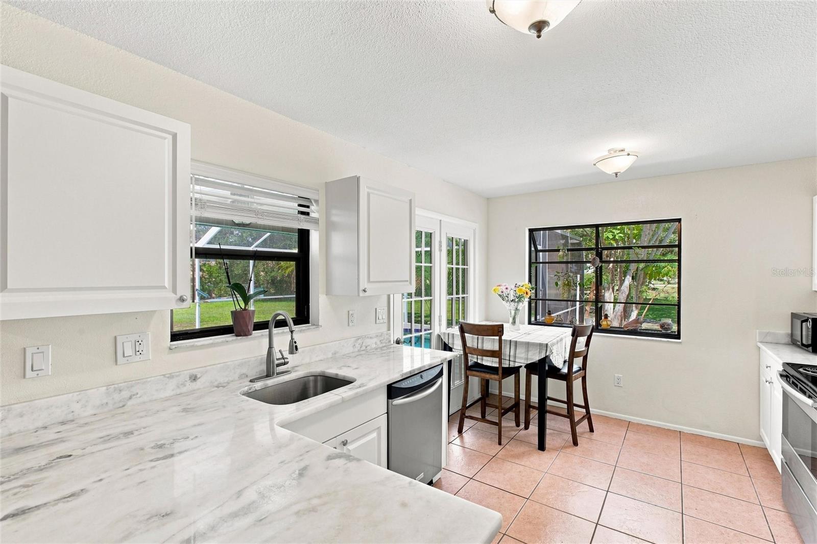 5948 JAVA CT — photo 11