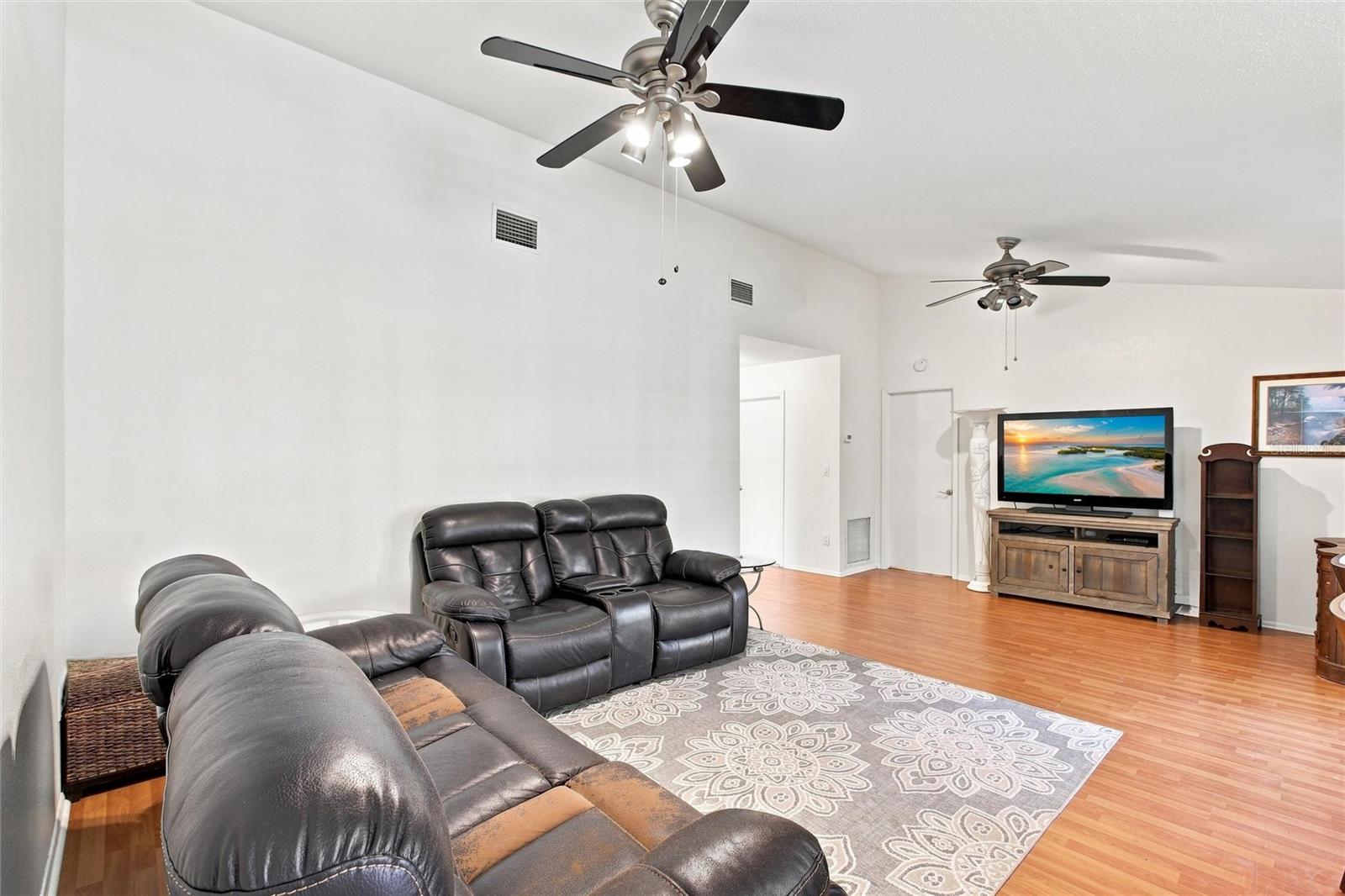5948 JAVA CT — photo 8