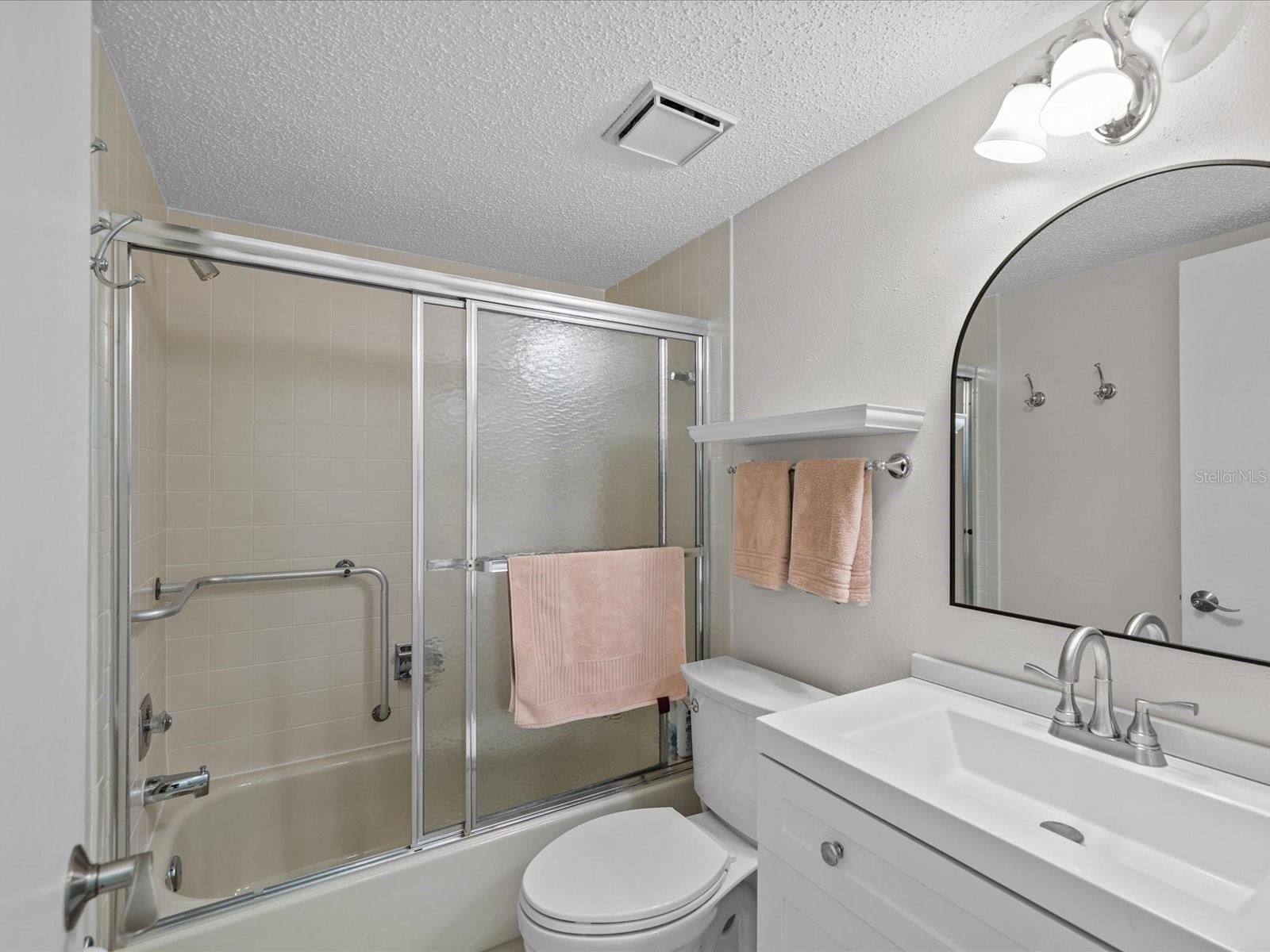 13002 WEDGEWOOD WAY #B — photo 23