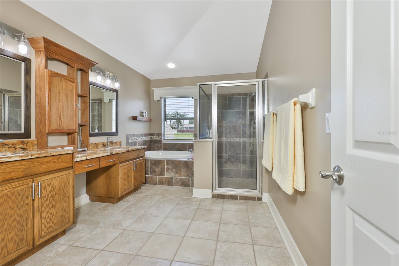 7318 GUILFORD PINE LN — photo 14