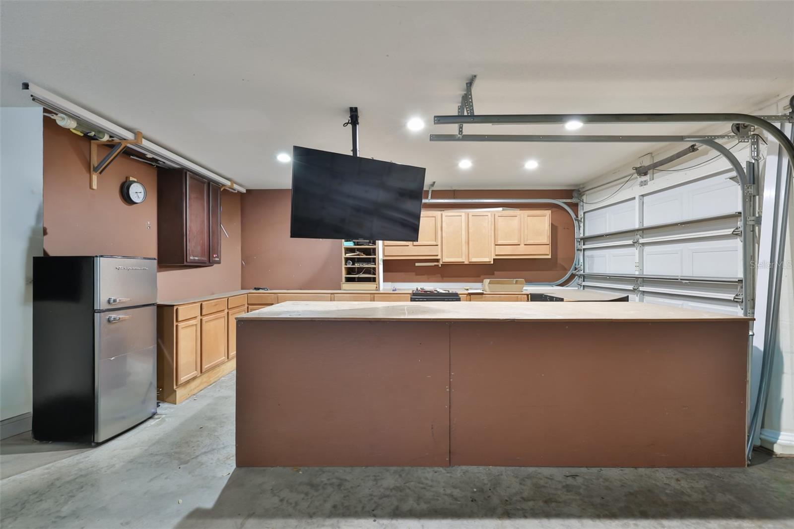 7318 GUILFORD PINE LN — photo 30