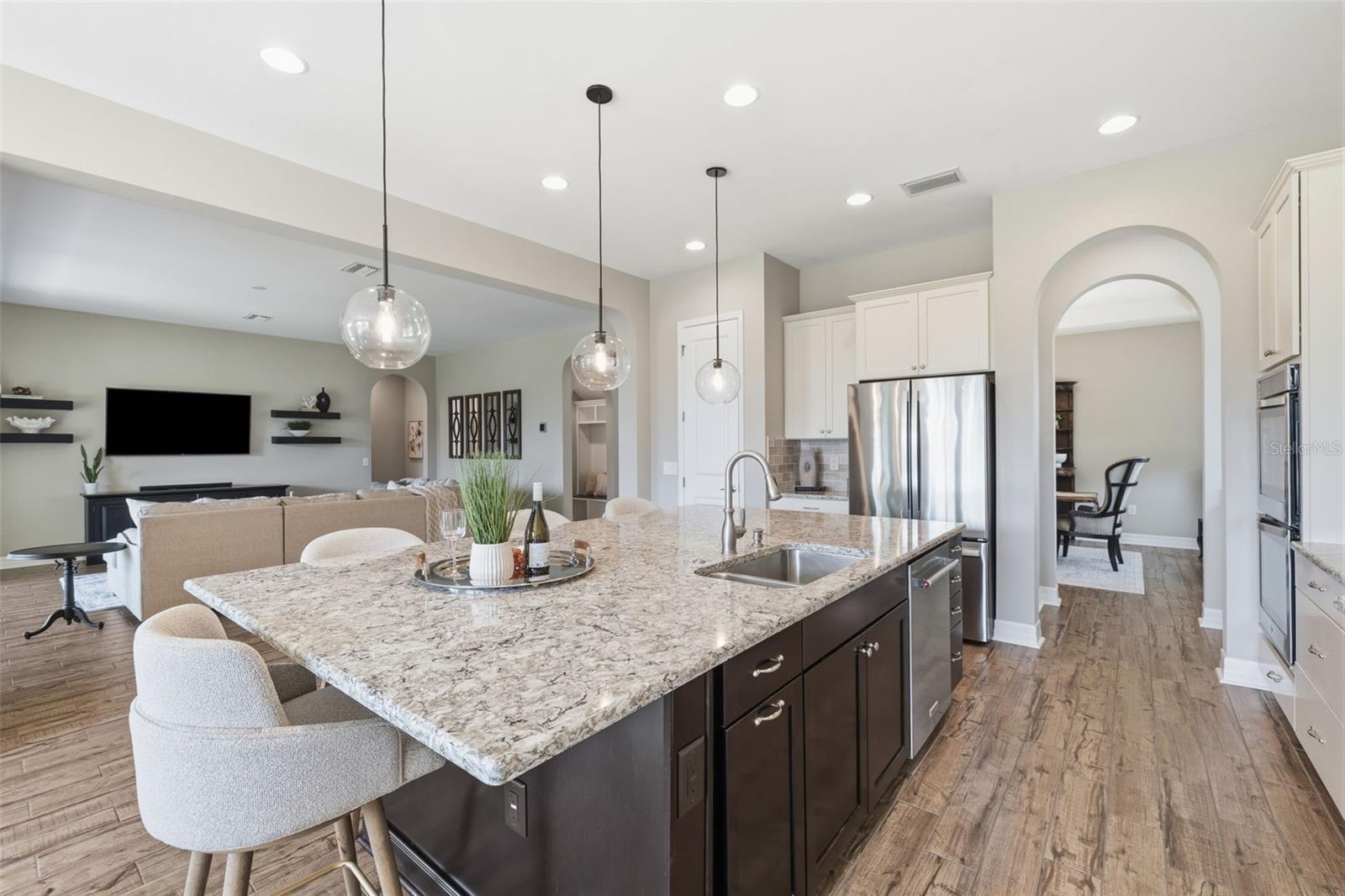 7292 BAY LAUREL CT — photo 11