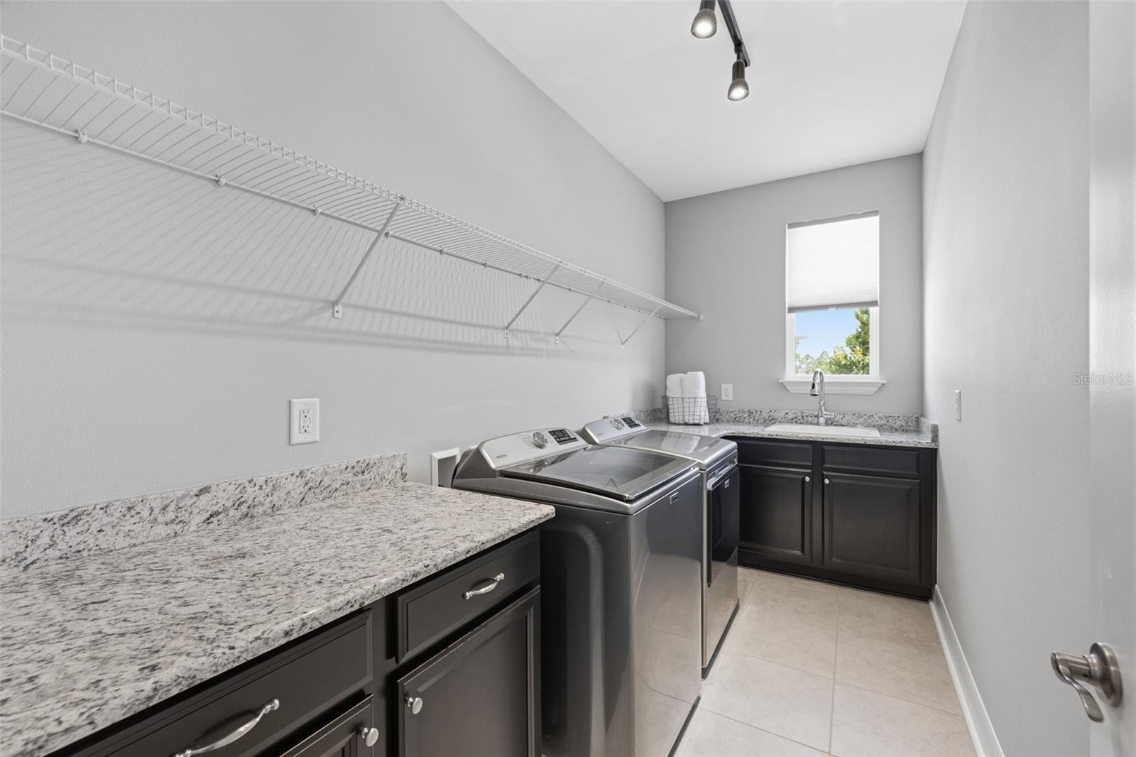 7292 BAY LAUREL CT — photo 39