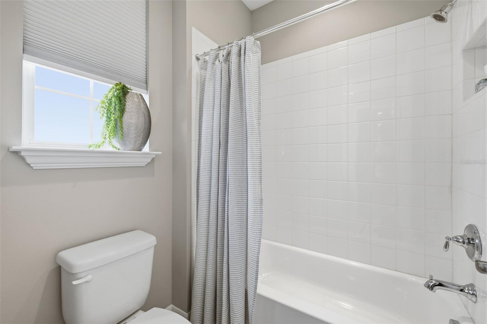 7292 BAY LAUREL CT — photo 36