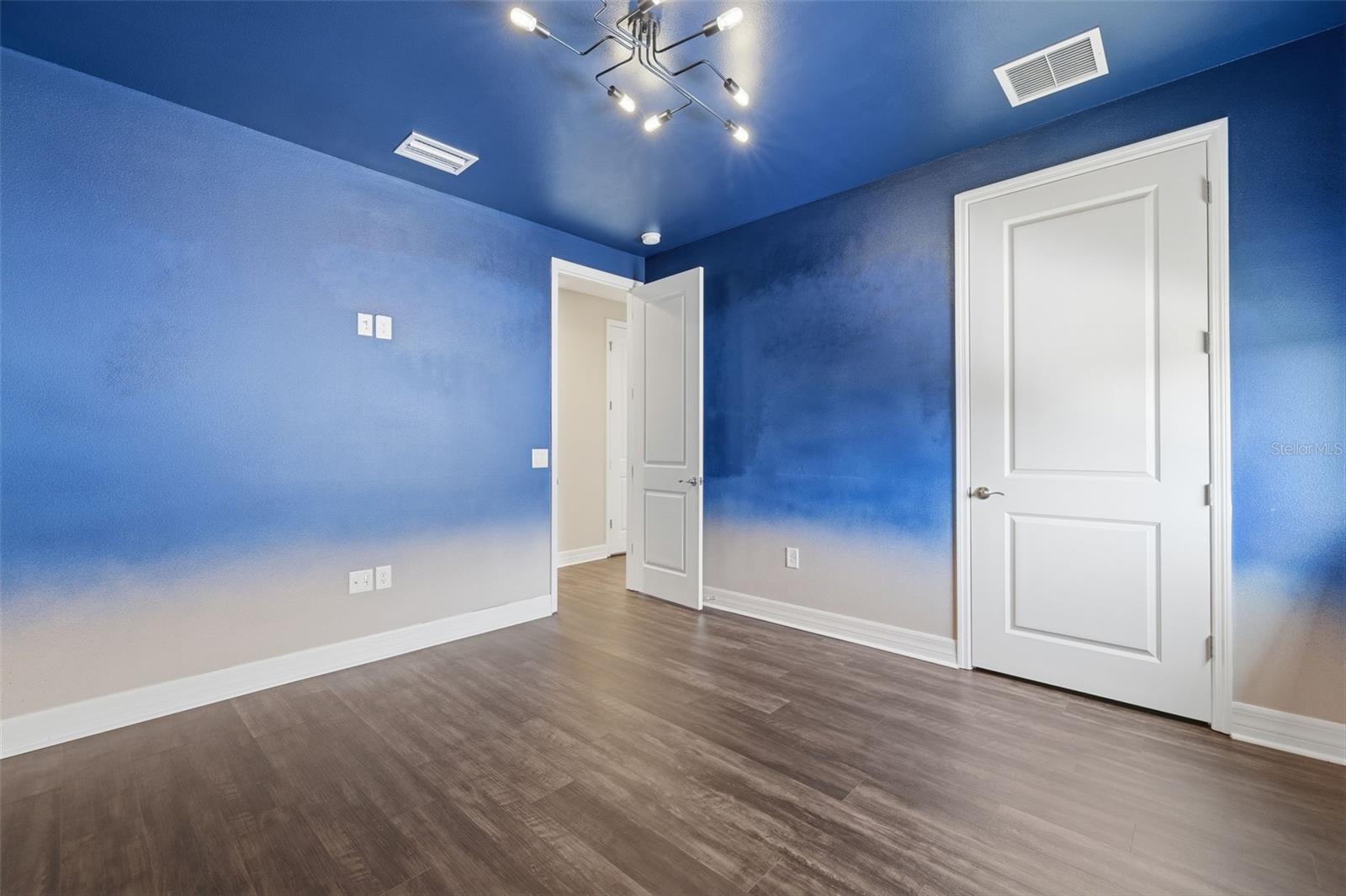 7292 BAY LAUREL CT — photo 38