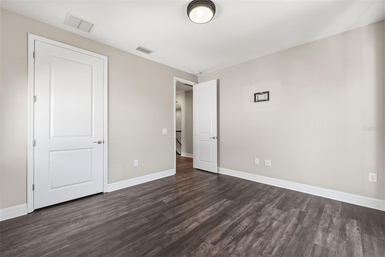 7292 BAY LAUREL CT — photo 34