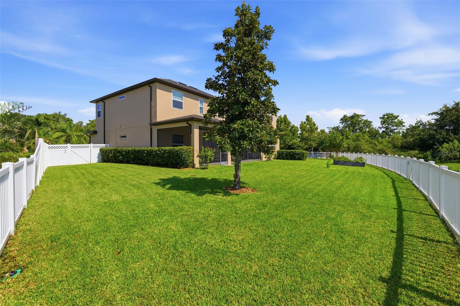 7292 BAY LAUREL CT — photo 51