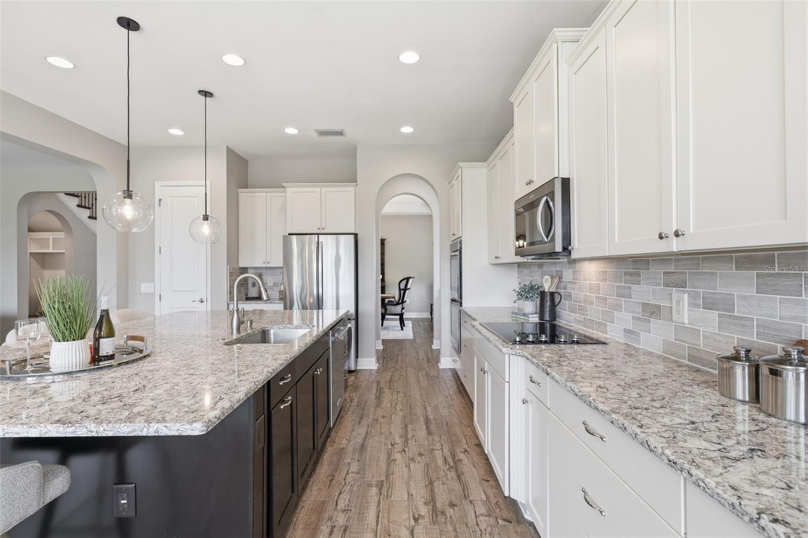 7292 BAY LAUREL CT — photo 10