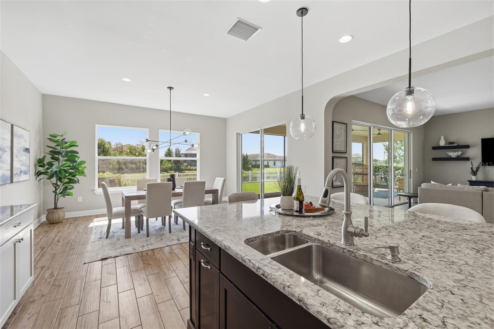 7292 BAY LAUREL CT — photo 13