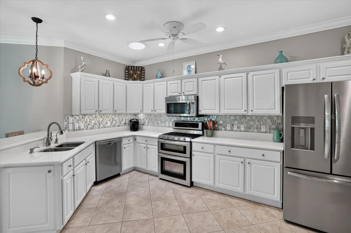 5037 WHISPERING OAKS DR — photo 24