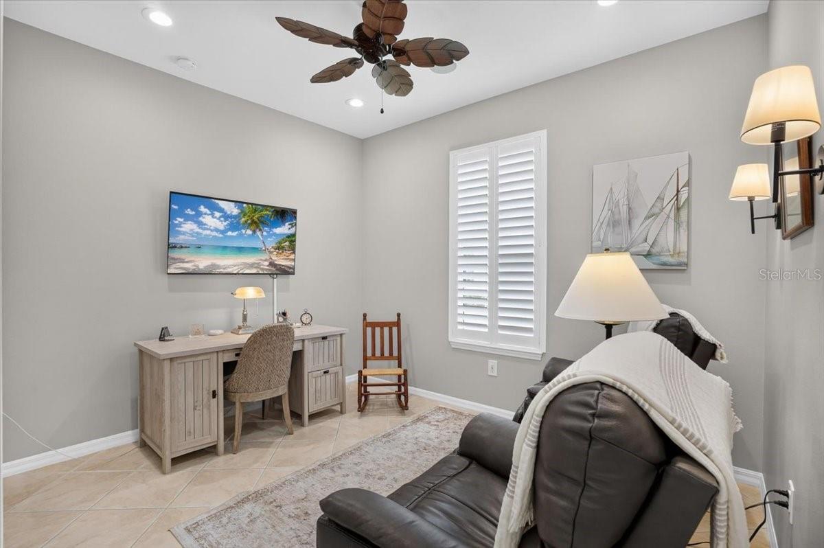 5037 WHISPERING OAKS DR — photo 27