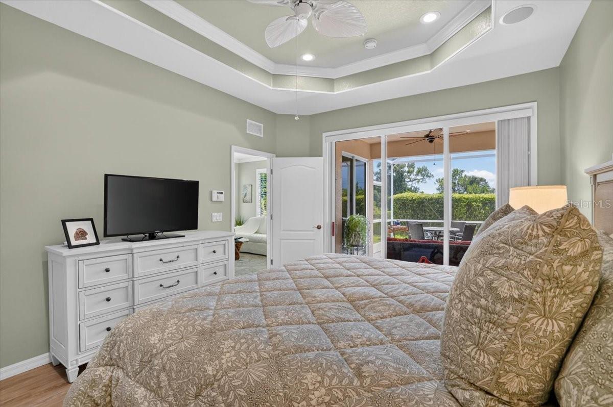 5037 WHISPERING OAKS DR — photo 16