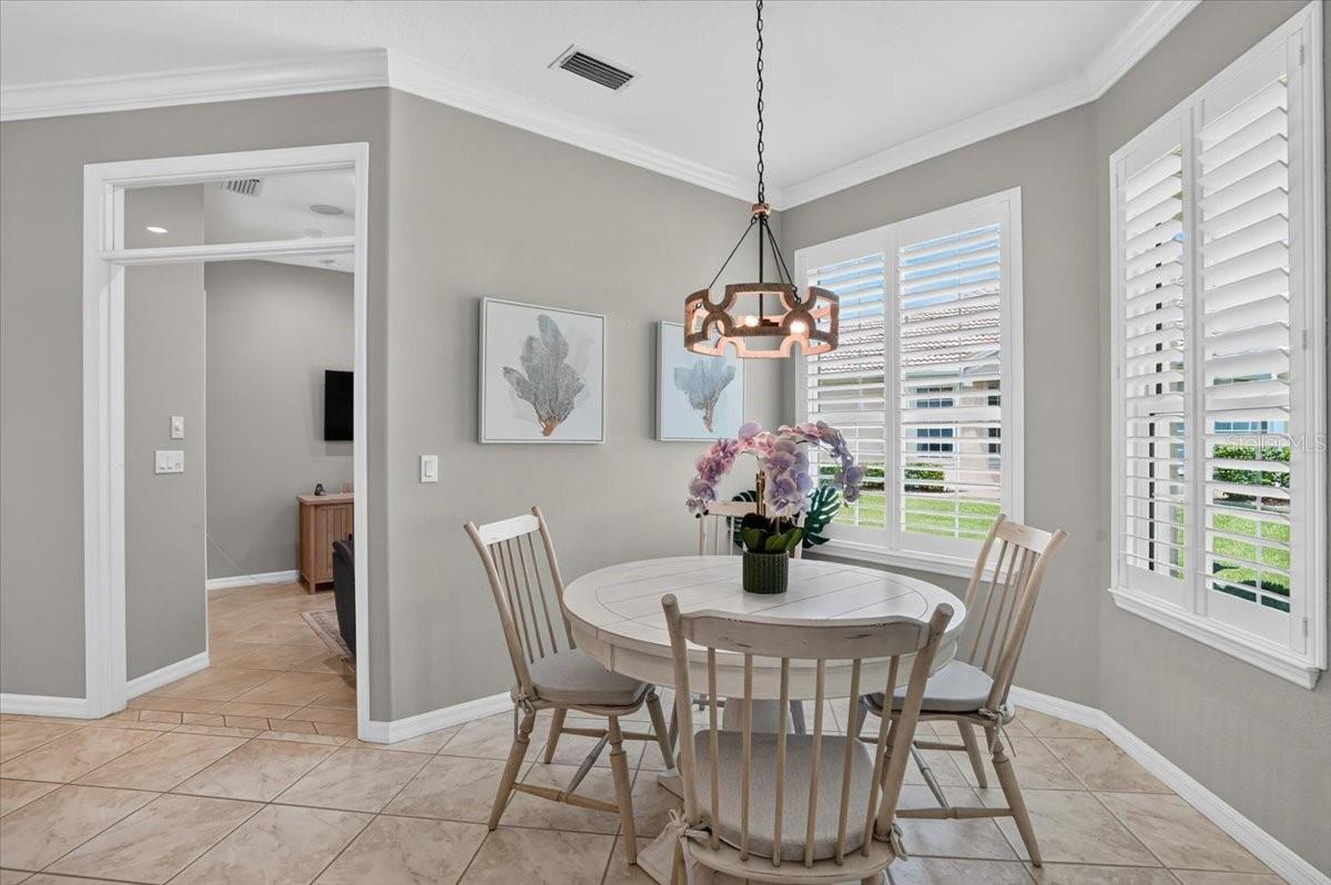 5037 WHISPERING OAKS DR — photo 20