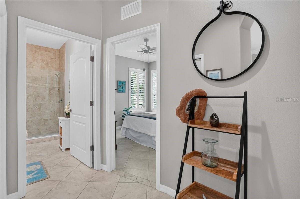 5037 WHISPERING OAKS DR — photo 29
